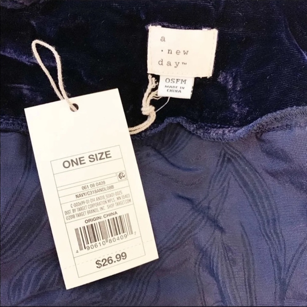 👍sold👍👍Beautiful velvet kimono robe - Picture 6 of 6